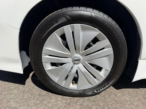 Used 2018 Nissan Leaf S w/ S Charge Package FWD image 32