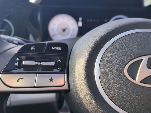 New 2026 Hyundai Elantra Limited image 31