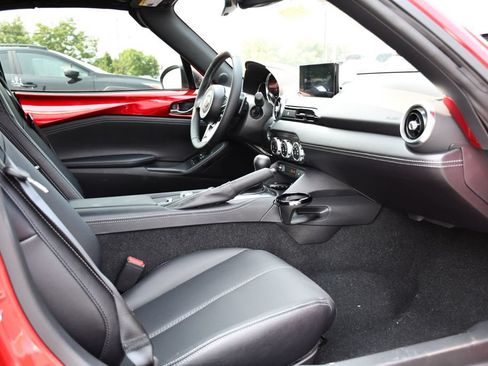 New 2026 MAZDA MX-5 Miata RF Grand Touring RWD image 23