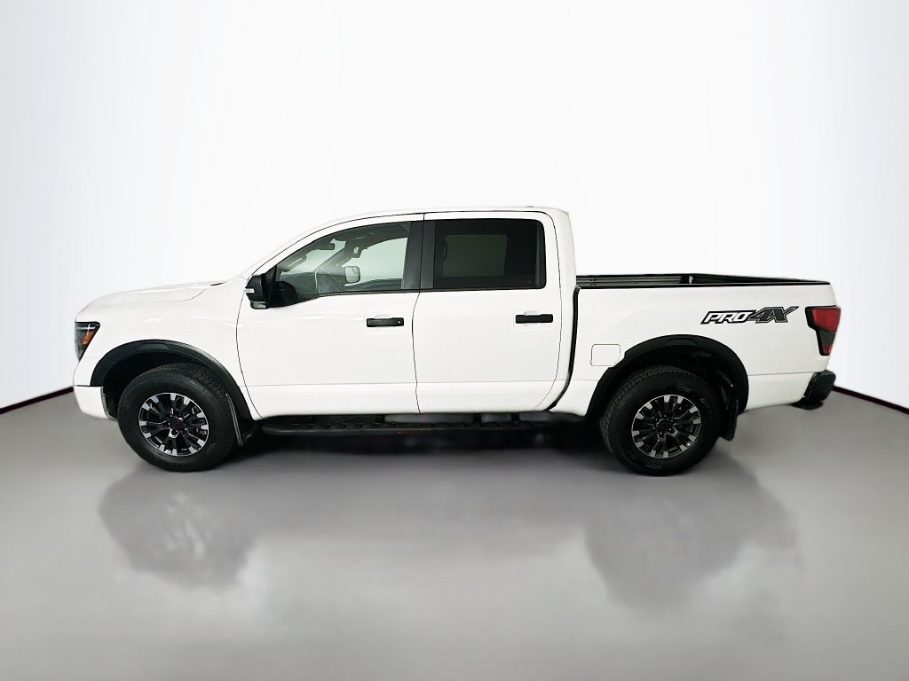 Used 2023 Nissan Titan PRO-4X w/ Pro-4x Convenience Package AWD/4WD image 4