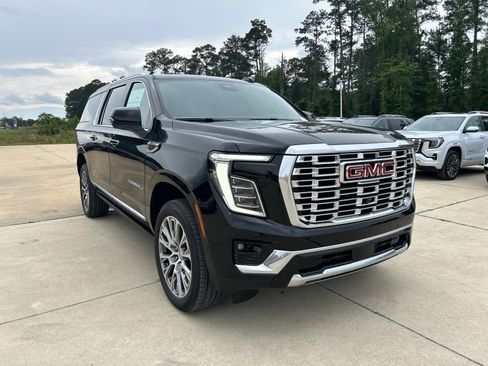 New 2026 GMC Yukon XL Denali w/ Denali Reserve Package RWD image 2