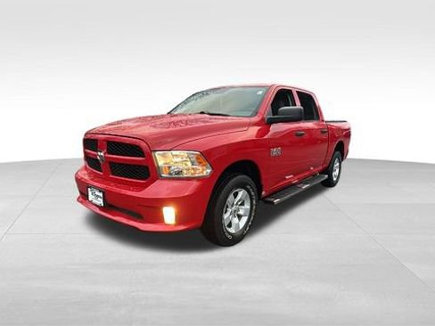Used 2018 RAM 1500 Express image 2