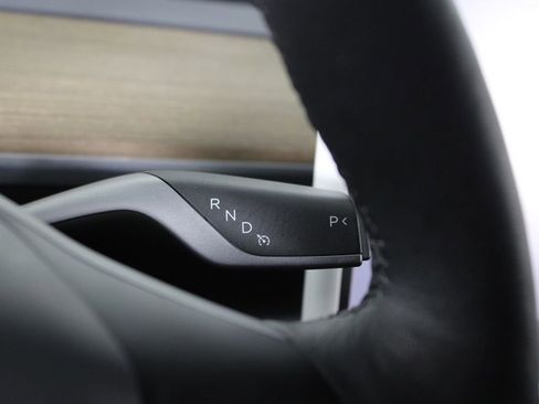 Used 2024 Tesla Model Y Long Range image 28