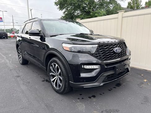 Used 2020 Ford Explorer ST w/ Premium Technology Package AWD/4WD image 2