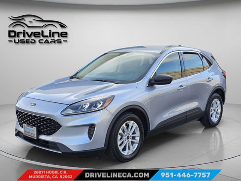 Used 2022 Ford Escape SE image 9