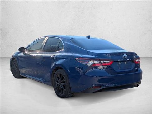 Used 2023 Toyota Camry LE image 3
