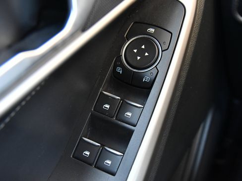 Used 2023 Ford Explorer XLT w/ Equipment Group 202A RWD image 34