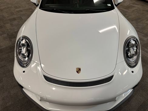 Used 2018 Porsche 911 GT3 image 8