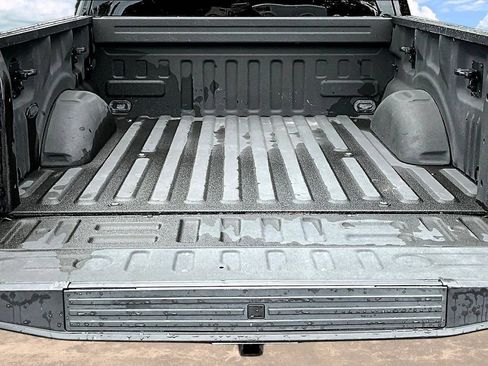 Used 2020 Ford F150 XLT w/ Equipment Group 302A Luxury AWD/4WD image 9