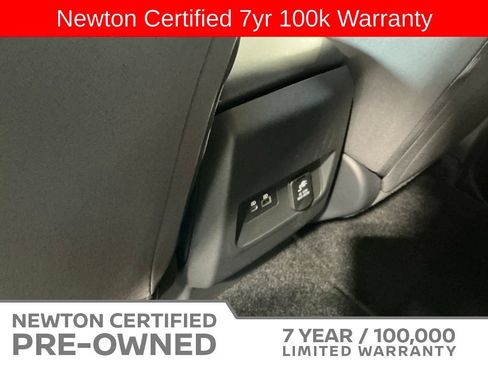 Used 2025 Nissan Frontier SV w/ SV Convenience Package RWD image 19