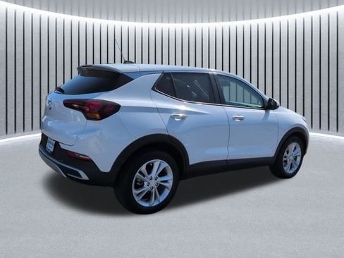 Used 2023 Buick Encore GX Preferred w/ Cold Weather Comfort Package FWD image 5