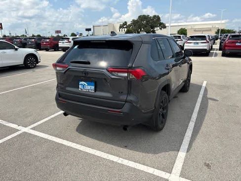 Used 2024 Toyota RAV4 LE FWD image 5