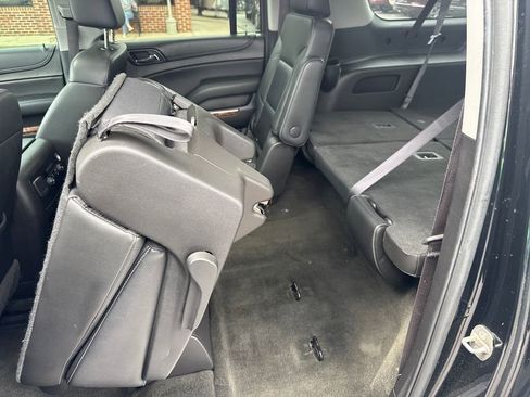 Used 2017 Chevrolet Suburban Premier AWD/4WD image 43
