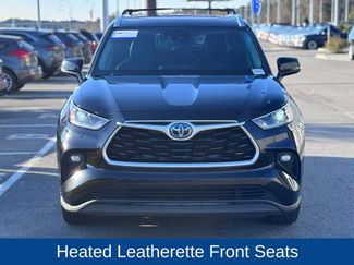 Used 2021 Toyota Highlander XLE video 2
