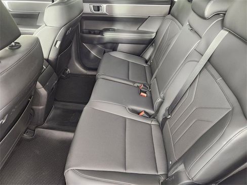 Certified 2025 Hyundai Santa Fe SEL image 12