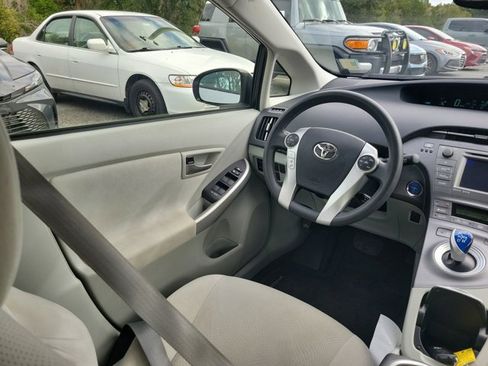 Used 2012 Toyota Prius Three image 22