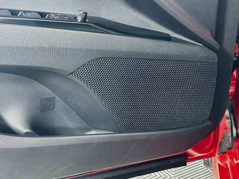 Used 2025 Toyota Camry SE image 18