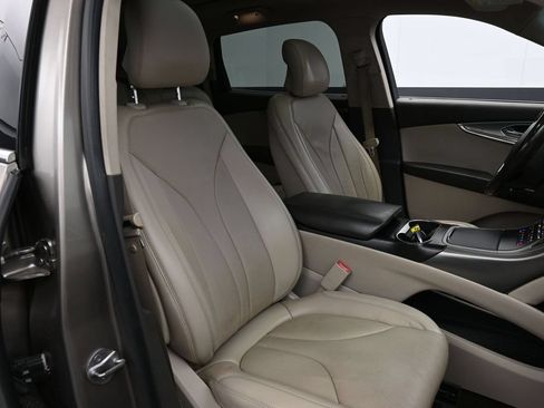 Used 2019 Lincoln Nautilus Reserve AWD/4WD image 38