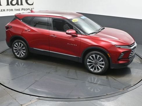 Certified 2025 Chevrolet Blazer Premier w/ Driver Confidence II Package image 37