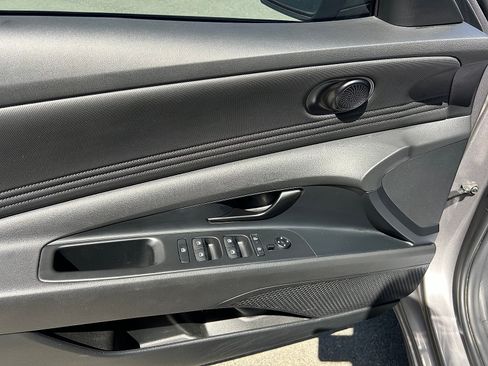 Used 2025 Hyundai Elantra Sport w/ Cargo Package FWD image 12