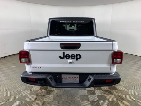New 2026 Jeep Gladiator Sport AWD/4WD image 8