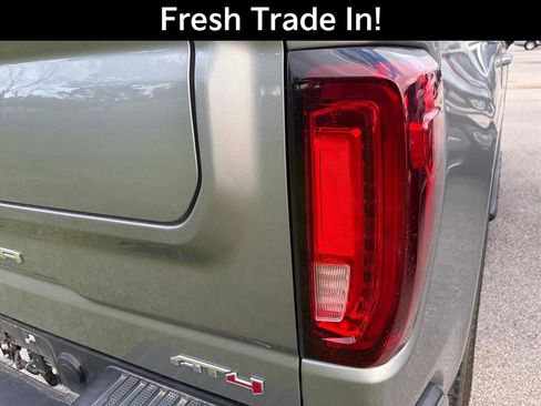 Used 2024 GMC Sierra 1500 AT4 w/ Technology Package image 9
