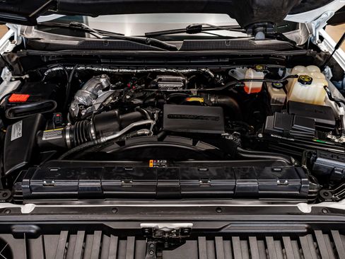 Used 2021 Chevrolet Silverado 3500 High Country image 30