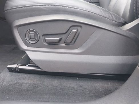 Used 2025 Audi Q7 3.0T Premium Plus AWD/4WD image 6