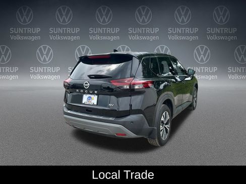 Used 2021 Nissan Rogue SV FWD image 6