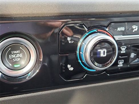 Used 2024 GMC Sierra 1500 SLT image 24