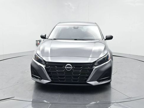 Used 2024 Nissan Altima 2.5 SV FWD image 20