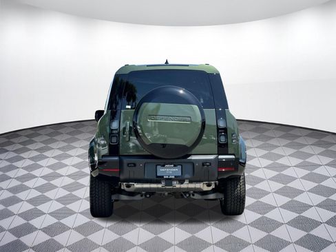 New 2026 Land Rover Defender 110 X-Dynamic SE AWD/4WD image 10