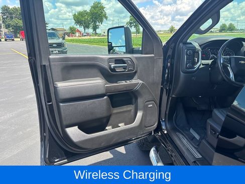 Used 2020 Chevrolet Silverado 2500 LTZ w/ LTZ Premium Package AWD/4WD image 12