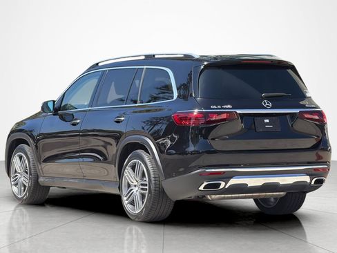 Used 2026 Mercedes-Benz GLS 450 4MATIC image 3