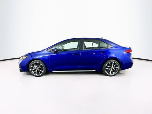 Used 2021 Toyota Corolla SE w/ Carpet Mat Package (TMS) FWD image 4