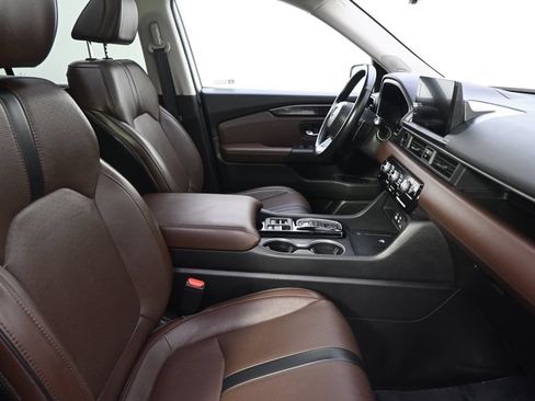 Used 2024 Honda Pilot Elite image 15