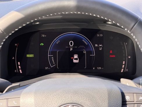Used 2026 Toyota Camry SE w/ Convenience Package FWD image 16