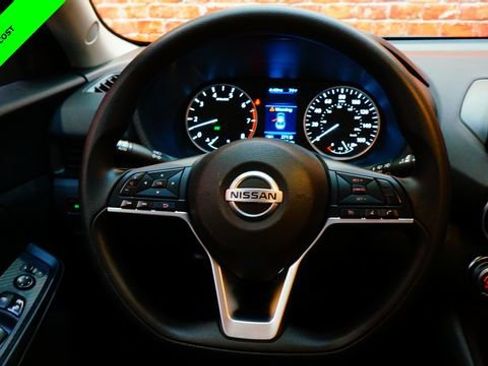 Certified 2023 Nissan Sentra S FWD image 12