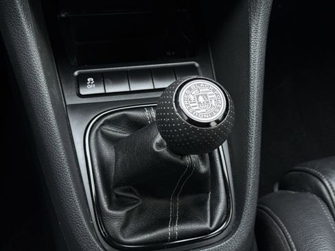 Used 2013 Volkswagen Golf R 4-Door image 15