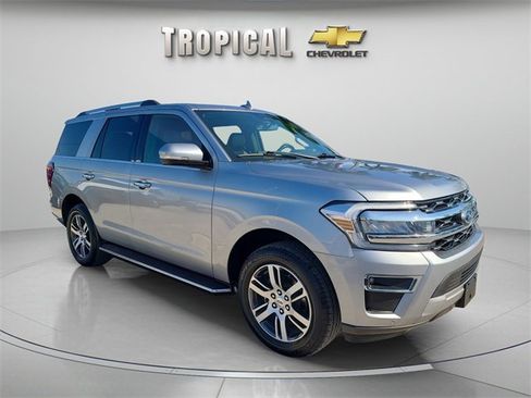 Used 2023 Ford Expedition Limited image 7