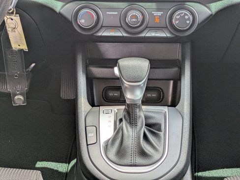Certified 2021 Kia Forte LXS FWD image 15