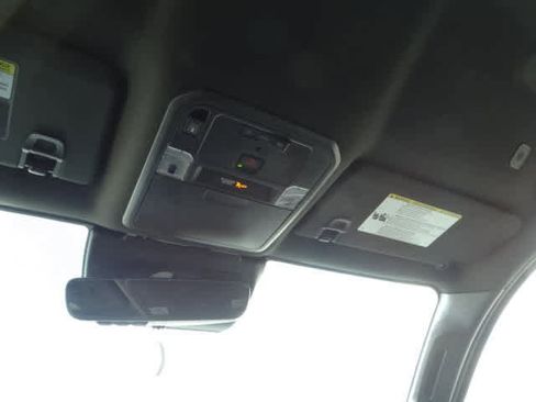 Used 2025 Toyota Tacoma SR5 image 37