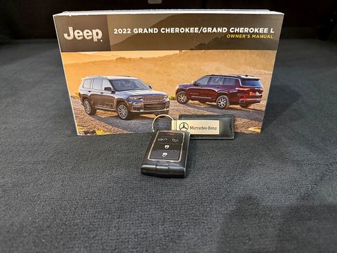 Used 2022 Jeep Grand Cherokee Summit w/ Trailer Tow Prep Group (B) RWD image 25