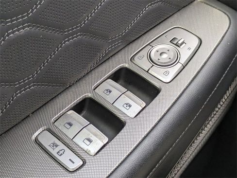 Used 2022 Hyundai Palisade Calligraphy w/ Winter Package image 25