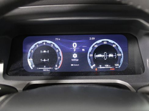 Used 2024 Toyota Tacoma TRD Off-Road image 12