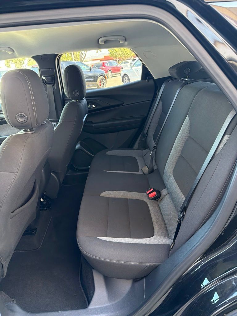 Used 2024 Chevrolet TrailBlazer LT FWD image 5