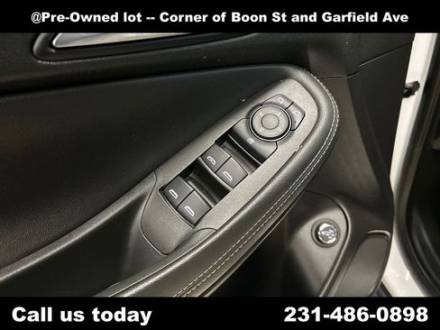 Used 2020 Buick Encore GX Essence w/ Advanced Technology Package AWD/4WD image 16
