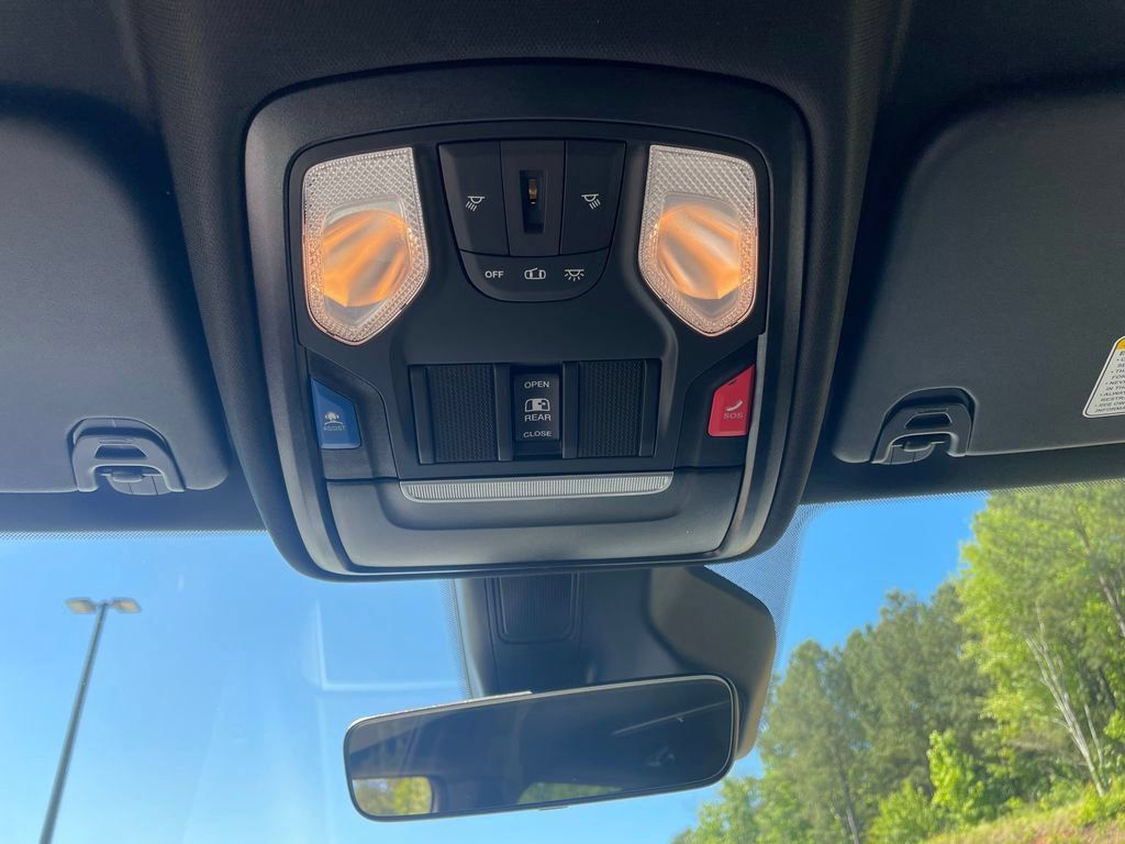 New 2026 RAM 1500 Warlock AWD/4WD image 18