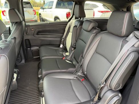 Used 2026 Honda Odyssey Sport-L image 16