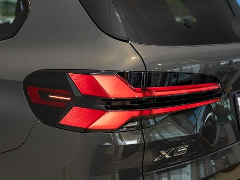 New 2026 BMW X5 xDrive40i AWD/4WD image 3